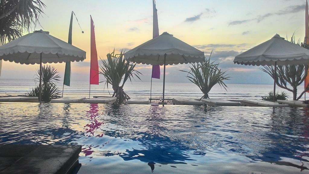 Twilight Ceningan Hotel Nusa Lembongan  Exterior photo