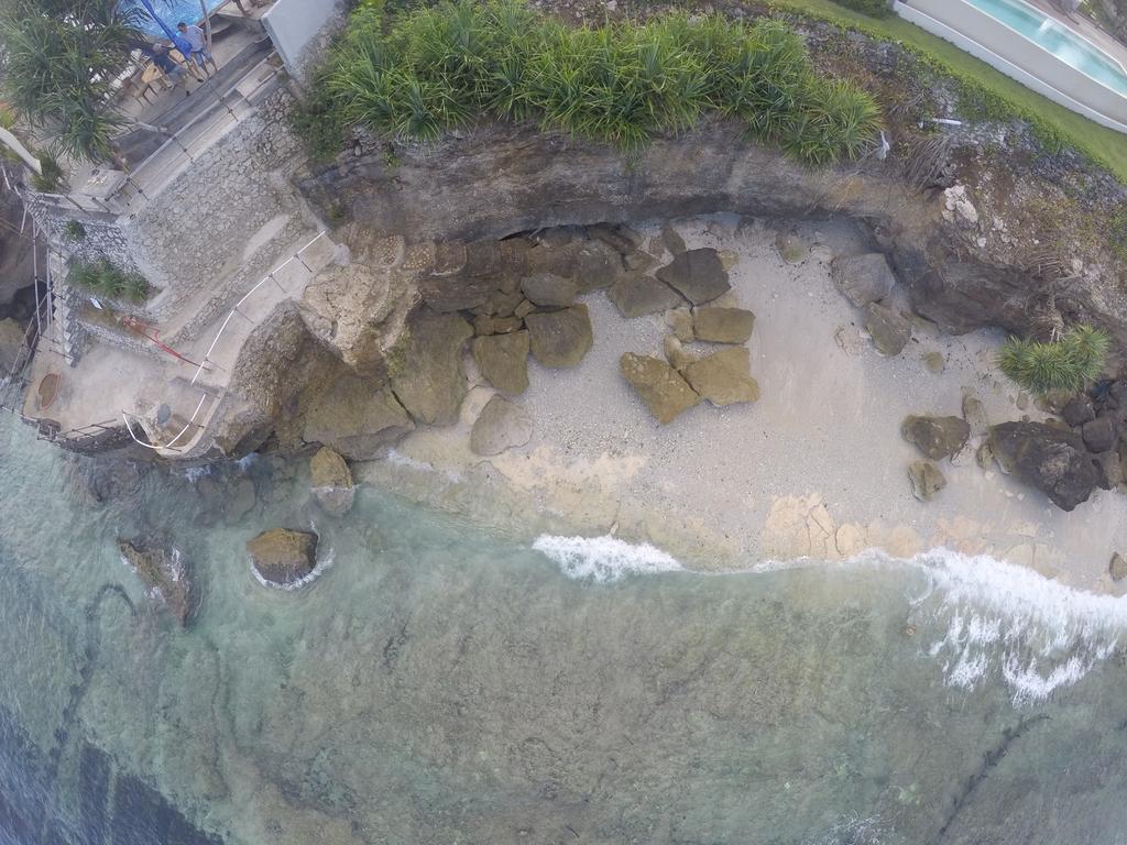 Twilight Ceningan Hotel Nusa Lembongan  Exterior photo