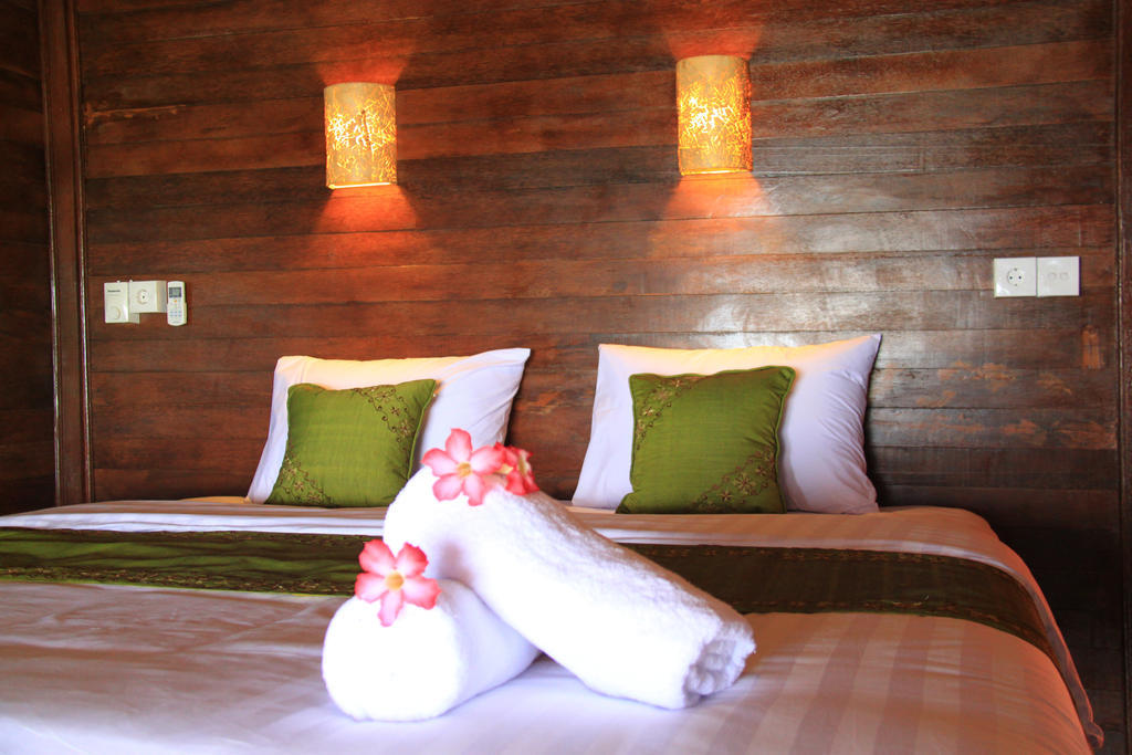 Twilight Ceningan Hotel Nusa Lembongan  Exterior photo