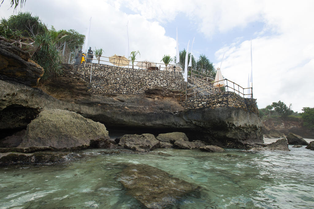 Twilight Ceningan Hotel Nusa Lembongan  Exterior photo