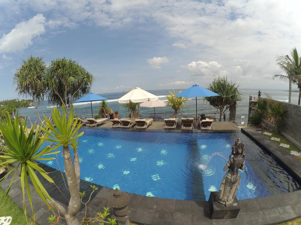 Twilight Ceningan Hotel Nusa Lembongan  Exterior photo