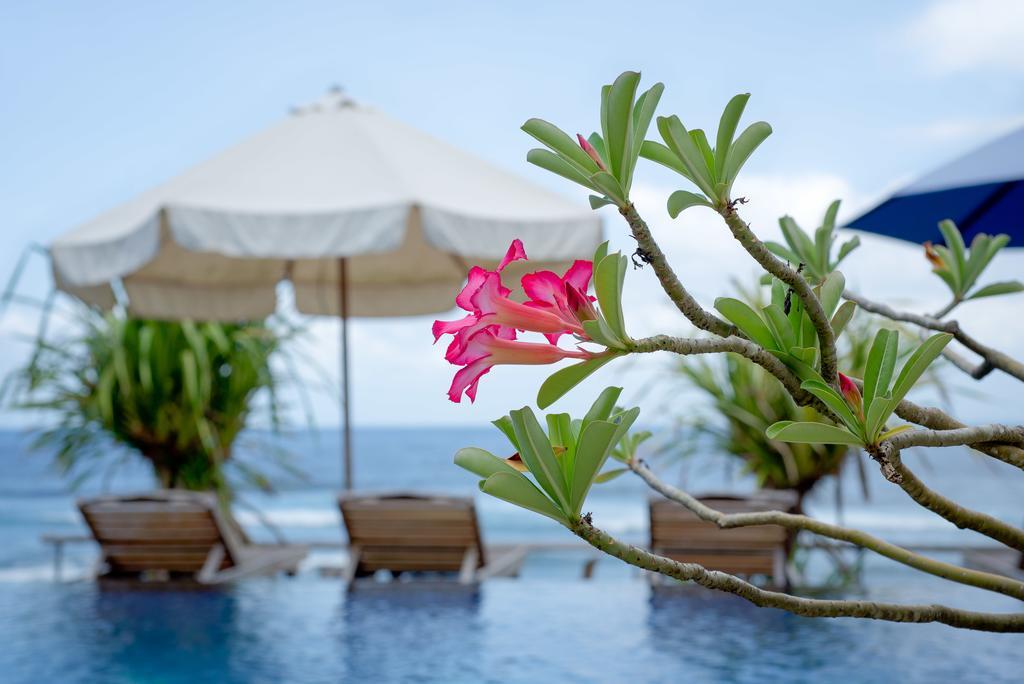 Twilight Ceningan Hotel Nusa Lembongan  Exterior photo
