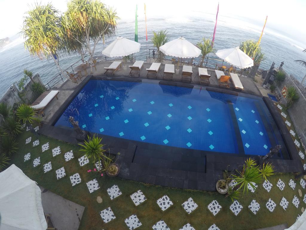 Twilight Ceningan Hotel Nusa Lembongan  Exterior photo